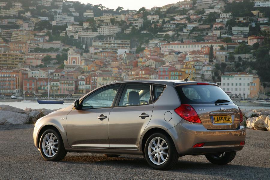  Kia cee&rsquo;d 2007 года  (фото 23 из 36)